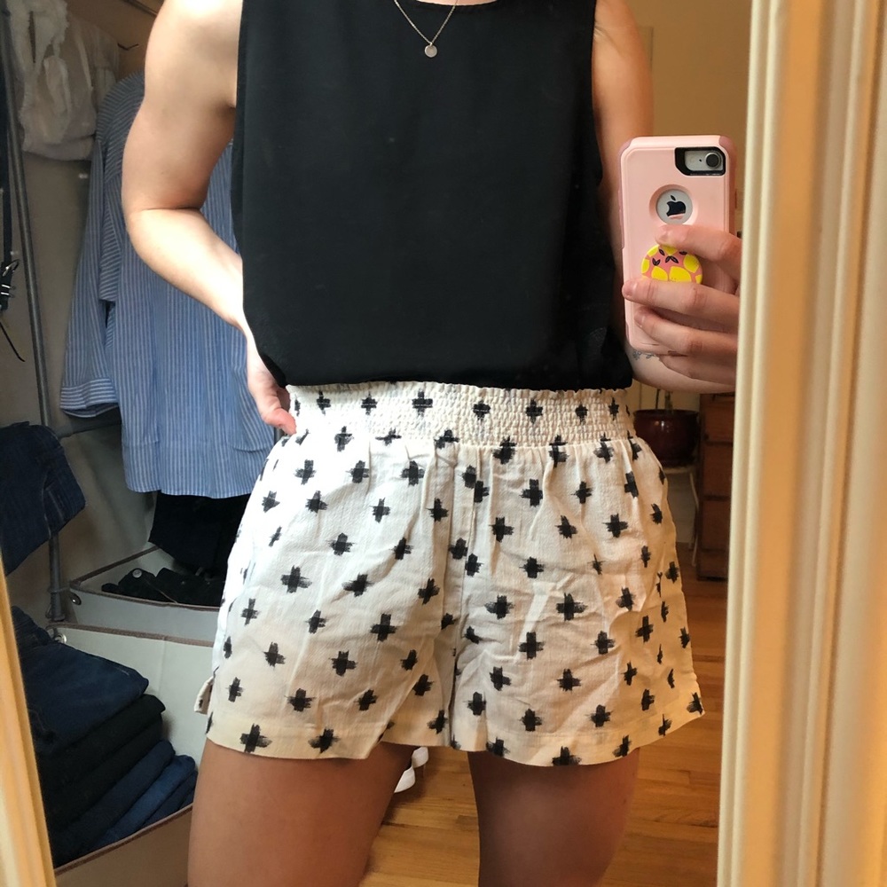 Madewell Large Cream Shorts Black Cross Print